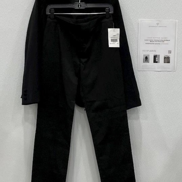 Louis Vuitton Suit blazer and pant classic plant with tag, coa 36